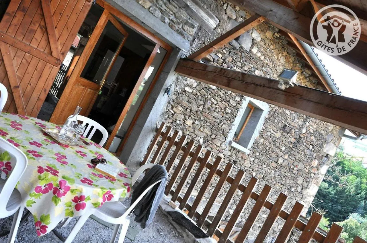 Дом отдыха Вилла Le Poulailler La Terrasse-sur-Dorlay